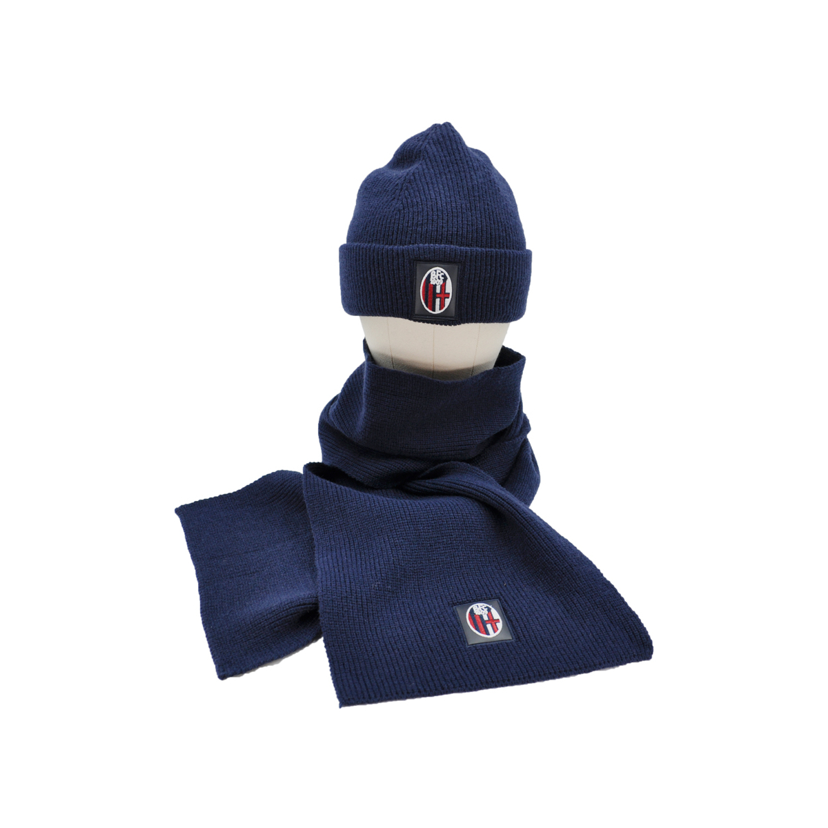 SET SCIARPA E CAPPELLO CON RICAMO IN BOX 47%PC 31%PL 22%NY BOLOGNA