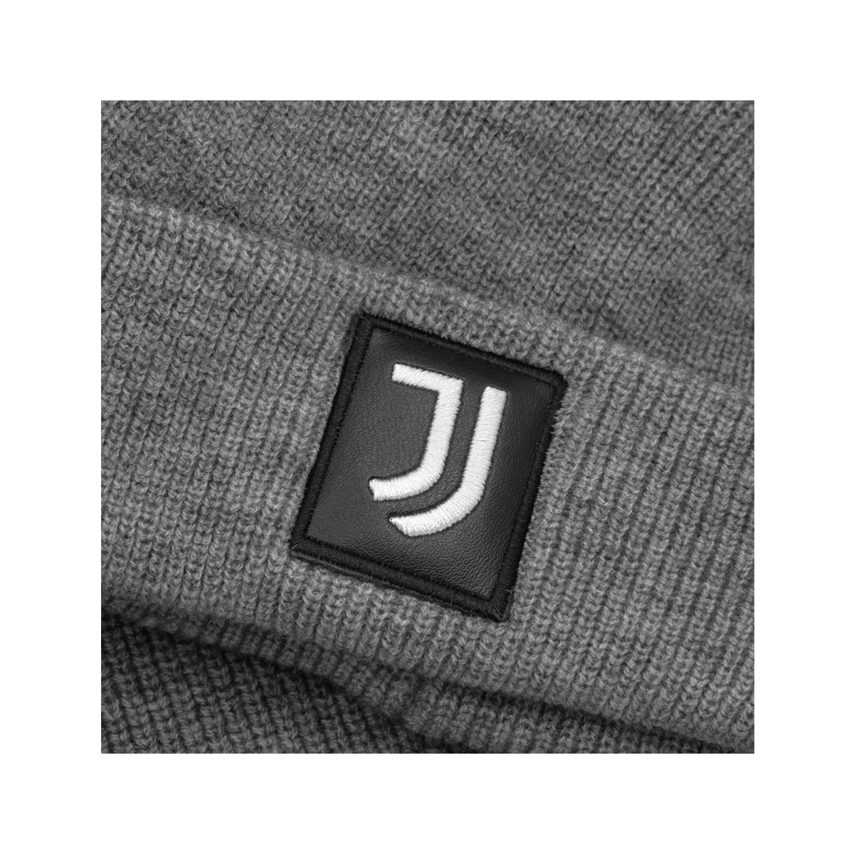 SET SCIARPA E CAPPELLO CON RICAMO IN BOX 47%PC 31%PL 22%NY JUVENTUS