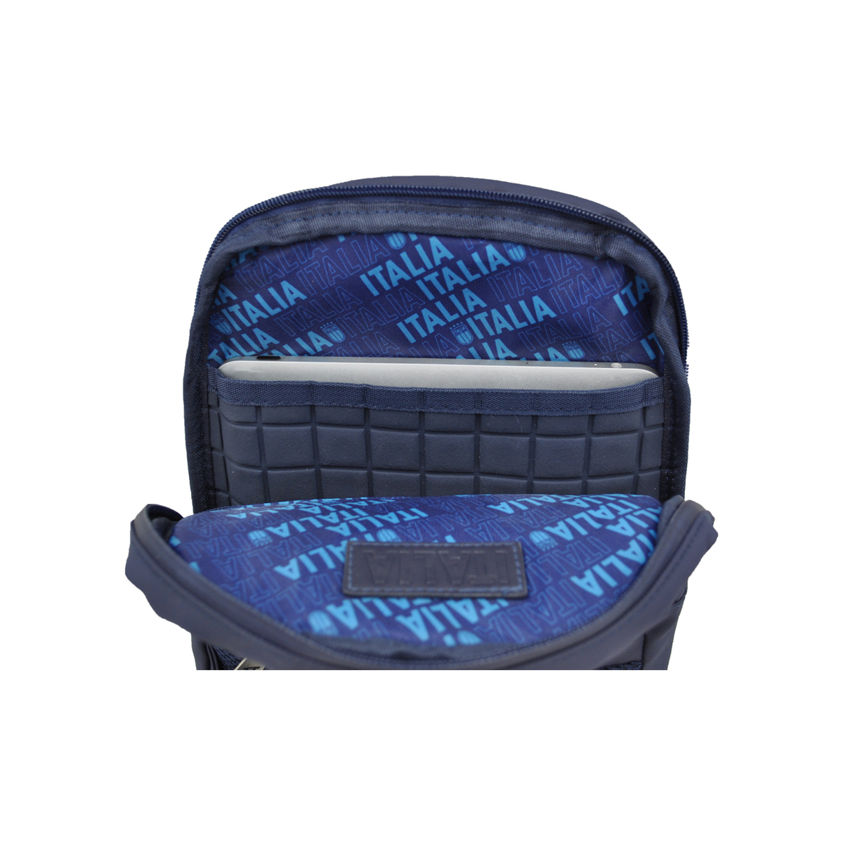 BORSELLO TRAVEL MONOSPALLA est.60%PVC 40%PL int.100%PL ITALIA